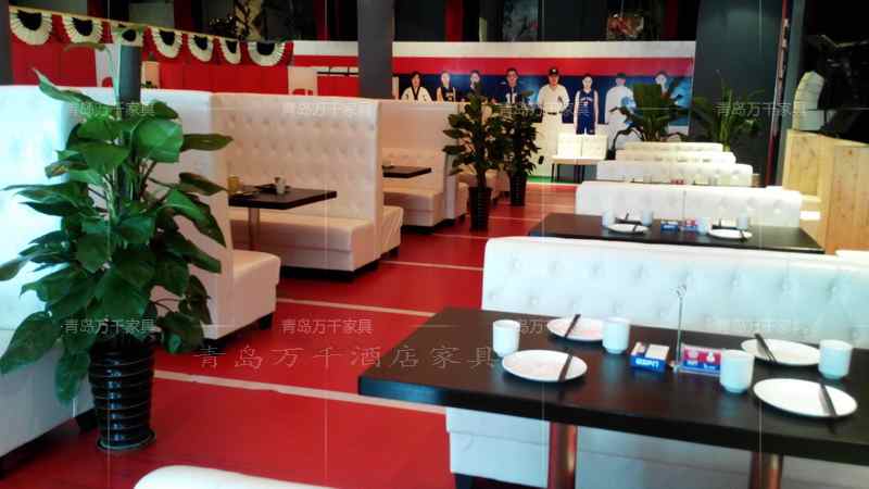  青島南京路 中聯(lián)廣場夜潮音樂餐廳