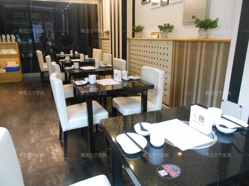 九里飄香 麻辣香鍋李村萬達(dá)廣場店