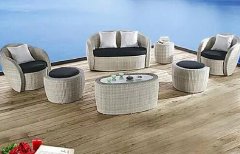 簡約風(fēng)格的青島戶外酒店桌椅有哪些類型