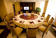 青島酒店桌椅批發(fā)采購哪家好？